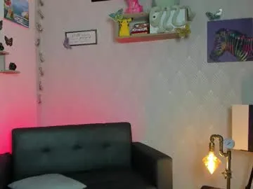 alaia_love77 Image 12