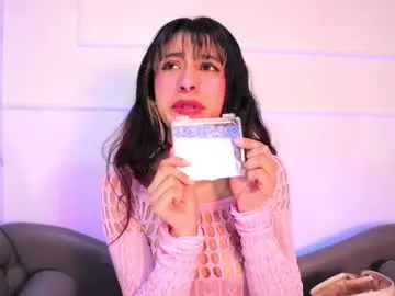 alyssa_joness Image 4