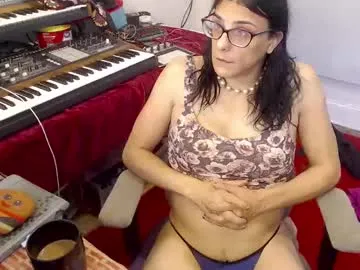 amyattack Image 6