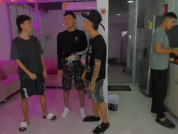 boysdeluxemilitary Image 5