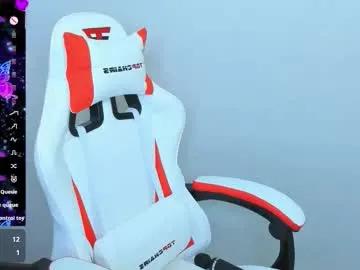 emily_cline Image 18