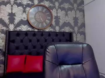 emily_loperaa Image 5