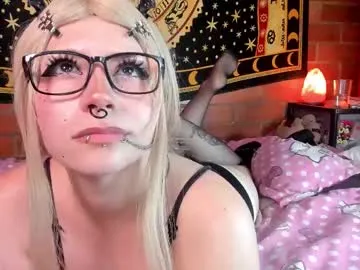 emily_salvatore's Thumb Image