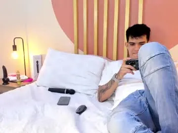 jake_and_nicolee Image 8