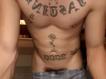 justine_hunk Image 14