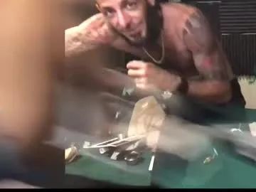 kamikazeozzy_juicylucee's Thumb Image