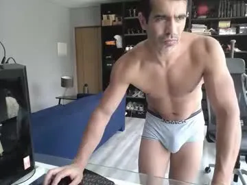 latino23bom Image 2