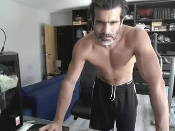 latino23bom Image 6