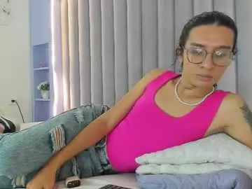 lauraagomezz__ Image 13