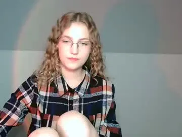 lily_tayberry Image 3