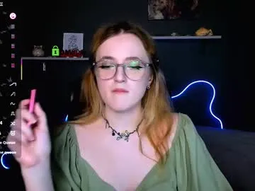 luna_berryy Image 2