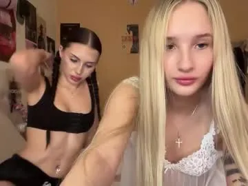 lustytwins Image 10