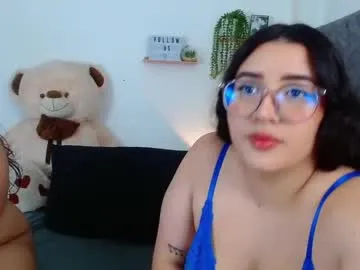 maddie_and_chelsea_'s Thumb Image