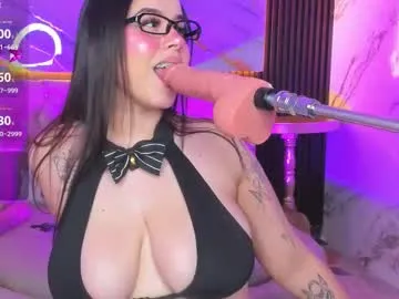 maeve_bigboobs Image 5