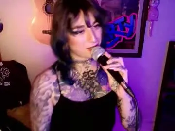 miss_raven_ts Image 7