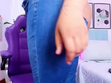 saray_clover Image 17