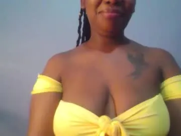 sexie_curvie Image 11