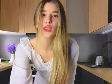 victoriahouston's Thumb Image