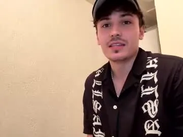 yungstudbev Image 7