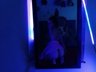ChloeBluee's Thumb Image
